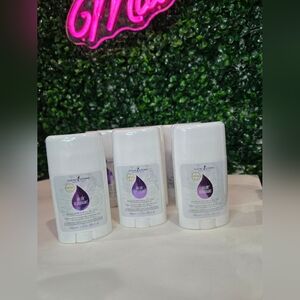 Valor Deodorant Set 3 Young Living